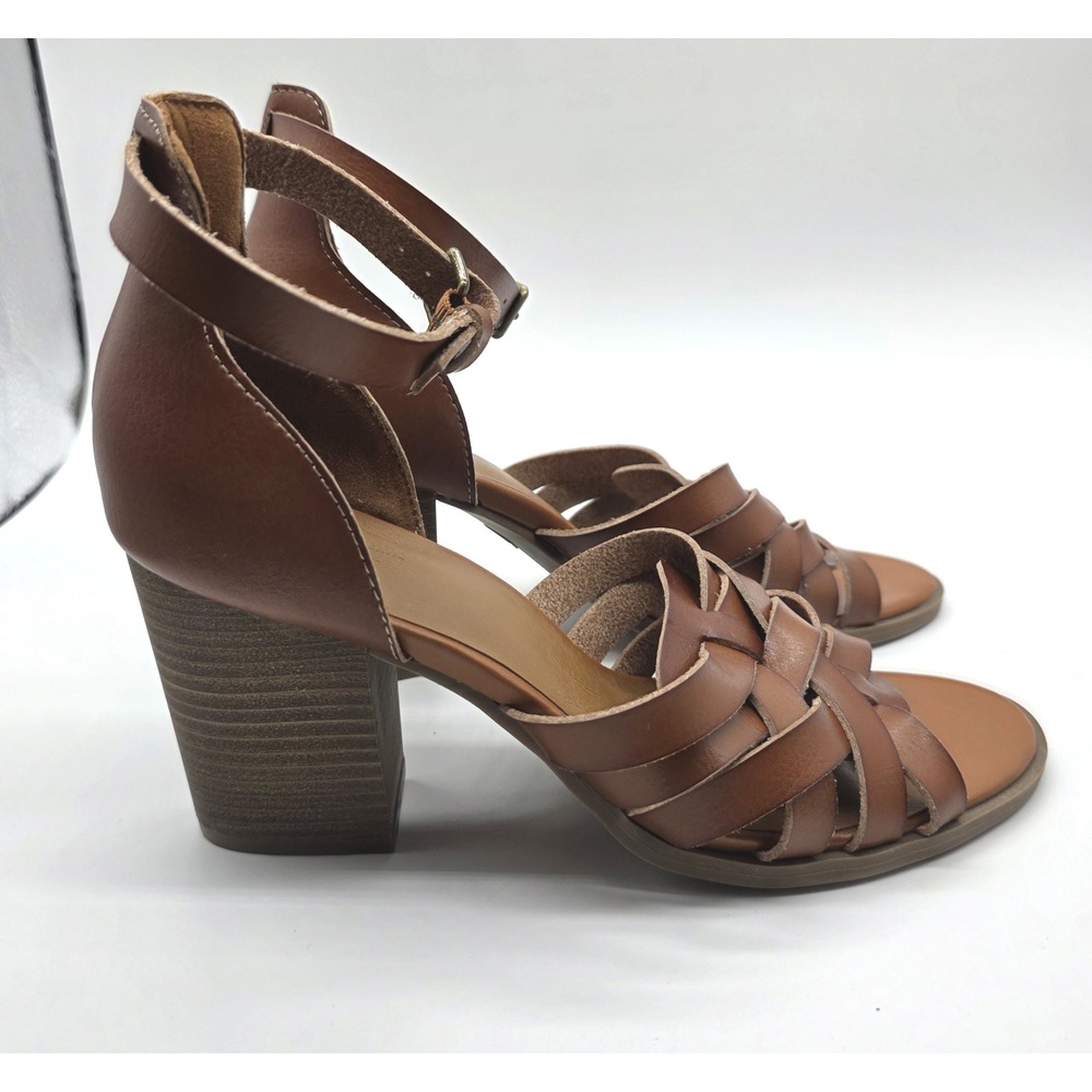 Universal Thread Strappy Sandals‎ Brown Heels Ankle Strap Faux Leather Sz 8